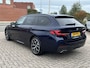 BMW 5-Serie Touring 530e M-Sport Plus Panoramadak Driving Ass Prof Keyless Rondzicht Camera Elek Stoelen Stoel + Stuurverwarming ACC DAB Head-Up Shadow Line BTW Tansanit Plug In Hybride 1e Eigenaar BTW Auto