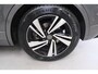 Volkswagen Touareg R-Line 3.0L V6 286pk > GRIJSKENTEKEN < Airco, Cruise, Navi, PDC, Luchtvering, Camera, Schuifdak, Trekhaak.