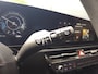 Kia e-Niro EV Light Edition 64.8 kWh | Accu = 100% | Navi | Climate & (adaptieve) cruise control | Apple Carplay & Andorid auto | Metallic lak | Fabrieksgarantie t/m 25-02-2031 + 3x 1 jaar* | NAP