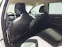 Kia e-Niro EV Light Edition 64.8 kWh | Accu = 100% | Navi | Climate & (adaptieve) cruise control | Apple Carplay & Andorid auto | Metallic lak | Fabrieksgarantie t/m 25-02-2031 + 3x 1 jaar* | NAP