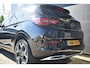 Opel Grandland 1.2 Turbo Ultimate 130pk Automaat | LED-Matrix | Comfortstoelen | Stuur/Stoelverwarming | Navigatie | Achteruitrijcamera | Voorruitverwarming | Alcantara | Dodehoek-Detectie | Elektr. Achterklep | !!