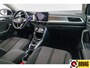 Volkswagen T-Roc 1.0 TSI 116 PK Business Edition | Stoelverw. | Apple Carplay / Android auto | PDC V+A | Automatisch inparkeren, Climate control, all season banden, extra getint glas achter