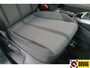 Volkswagen T-Roc 1.0 TSI 116 PK Business Edition | Stoelverw. | Apple Carplay / Android auto | PDC V+A | Automatisch inparkeren, Climate control, all season banden, extra getint glas achter