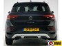 Volkswagen T-Roc 1.0 TSI 116 PK Business Edition | Stoelverw. | Apple Carplay / Android auto | PDC V+A | Automatisch inparkeren, Climate control, all season banden, extra getint glas achter