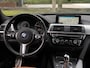 BMW 3-Serie Touring 318i M Sport | Leder, Navi, Carplay, Stoelverw., Cruise, Climate, El. Achterklep | Dealeronderhouden | NAP |