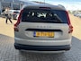 Dacia Jogger 1.0 TCe Bi-Fuel Comfort 5p. PARKEERSENSOREN + CAMERA / CRUISE CONTROL / AIRCO / LICHT METAAL / APPLE CARPLAY ANDROID AUTO