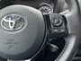 Toyota Yaris 1.5 Hybrid Bi-Tone | Parkeercamera | Stoelverwarming | Donker glas | Cruise control |