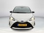 Toyota Yaris 1.5 Hybrid Bi-Tone | Parkeercamera | Stoelverwarming | Donker glas | Cruise control |