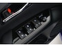 Toyota Prius 1.8 Executive | Trekhaak | Navigatie | Dodehoek detectie | Head-up display | JBL | Stoelverwarming | Keyless | LED | Cruise Control | Clima | Parkeersensoren voor/achter | 17 inch