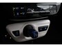 Toyota Prius 1.8 Executive | Trekhaak | Navigatie | Dodehoek detectie | Head-up display | JBL | Stoelverwarming | Keyless | LED | Cruise Control | Clima | Parkeersensoren voor/achter | 17 inch