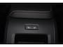Volvo XC60 T6 Recharge AWD Ultra Black Edition - LONG RANGE - Luchtvering - Panorama/schuifdak - IntelliSafe Assist & Surround - 360º Camera - Adaptieve LED koplampen - Verwarmde voorstoelen, stuur & achterbank - Parkeersensoren voor & achter - Elektr. bedienb. voorstoelen met geheugen - Head up display - Draadloze tel. lader - Extra getint glas - Elektr. inklapbare trekhaak - 21' LMV