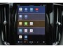 Volvo XC60 T6 Recharge AWD Ultra Black Edition - LONG RANGE - Luchtvering - Panorama/schuifdak - IntelliSafe Assist & Surround - 360º Camera - Adaptieve LED koplampen - Verwarmde voorstoelen, stuur & achterbank - Parkeersensoren voor & achter - Elektr. bedienb. voorstoelen met geheugen - Draadloze tel. lader - Extra getint glas - Elektr. inklapbare trekhaak - 21' LMV