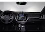 Volvo XC60 T6 Recharge AWD Ultra Black Edition - LONG RANGE - Luchtvering - Panorama/schuifdak - IntelliSafe Assist & Surround - 360º Camera - Adaptieve LED koplampen - Verwarmde voorstoelen, stuur & achterbank - Parkeersensoren voor & achter - Elektr. bedienb. voorstoelen met geheugen - Draadloze tel. lader - Extra getint glas - Elektr. inklapbare trekhaak - 21' LMV