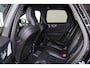 Volvo XC60 T6 Recharge AWD Ultra Black Edition - LONG RANGE - Luchtvering - Panorama/schuifdak - IntelliSafe Assist & Surround - 360º Camera - Adaptieve LED koplampen - Verwarmde voorstoelen, stuur & achterbank - Parkeersensoren voor & achter - Elektr. bedienb. voorstoelen met geheugen - Draadloze tel. lader - Extra getint glas - Elektr. inklapbare trekhaak - 21' LMV