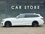 BMW 3-Serie Touring 330e M-SPORT PANO TREKHAAK Harman Kardon
