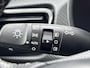 Kia Rio 1.0 T-GDi MHEV GT-Line Navigatiesysteem | Achteruitrijcamera | Stoelverwarming | Stuurverwarming | Elektrisch schuif- kanteldak | Climate Control | GT Line | Parkeersensoren achter | DAB radio | 12 maanden BOVAG garantie