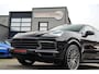 Porsche Cayenne Coupé 3.0 E-Hybrid | Sport Chrono | 22 INCH | Panorama | Head up | Trekhaak | Luchtvering | Memory stoelen 8Voudig