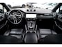Porsche Cayenne Coupé 3.0 E-Hybrid | Sport Chrono | 22 INCH | Panorama | Head up | Trekhaak | Luchtvering | Memory stoelen 8Voudig