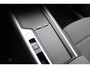 Volkswagen Passat Variant 1.5 eTSI 150 pk | Incl. 12 maanden Garantie | Stoel/stuur verwarming | Achteruitrijcamera | Adaptive cruise controle | Dodehoekdetectie | Parkeersensoren V+A | Navigatie | Apple CarPlay/Android Auto | Draadloze telefoonlader | Climate controle | Lane assist | Keyless start | LED Koplampen | 17 Inch LMV | Schakelmogelijkheid aan stuurwiel |