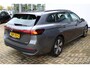 Volkswagen Passat Variant 1.5 eTSI 150 pk | Incl. 12 maanden Garantie | Stoel/stuur verwarming | Achteruitrijcamera | Adaptive cruise controle | Dodehoekdetectie | Parkeersensoren V+A | Navigatie | Apple CarPlay/Android Auto | Draadloze telefoonlader | Climate controle | Lane assist | Keyless start | LED Koplampen | 17 Inch LMV | Schakelmogelijkheid aan stuurwiel |