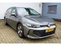 Volkswagen Passat Variant 1.5 eTSI 150 pk | Incl. 12 maanden Garantie | Stoel/stuur verwarming | Achteruitrijcamera | Adaptive cruise controle | Dodehoekdetectie | Parkeersensoren V+A | Navigatie | Apple CarPlay/Android Auto | Draadloze telefoonlader | Climate controle | Lane assist | Keyless start | LED Koplampen | 17 Inch LMV | Schakelmogelijkheid aan stuurwiel |