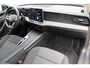 Volkswagen Passat Variant 1.5 eTSI 150 pk | Incl. 12 maanden Garantie | Stoel/stuur verwarming | Achteruitrijcamera | Adaptive cruise controle | Dodehoekdetectie | Parkeersensoren V+A | Navigatie | Apple CarPlay/Android Auto | Draadloze telefoonlader | Climate controle | Lane assist | Keyless start | LED Koplampen | 17 Inch LMV | Schakelmogelijkheid aan stuurwiel |
