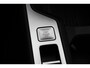 Volkswagen Passat Variant 1.5 eTSI 150 pk | Incl. 12 maanden Garantie | Stoel/stuur verwarming | Achteruitrijcamera | Adaptive cruise controle | Dodehoekdetectie | Parkeersensoren V+A | Navigatie | Apple CarPlay/Android Auto | Draadloze telefoonlader | Climate controle | Lane assist | Keyless start | LED Koplampen | 17 Inch LMV | Schakelmogelijkheid aan stuurwiel |