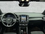 Volvo EX40 Single Motor Extended Range Ultra Black Ed. 82 kWh 17% Bijtelling | Trekhaak | Panorama-schuifdak | Pixel-LED | Nubuck | 360° Camera | VOL