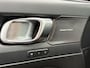 Volvo EX40 Single Motor Extended Range Ultra Black Ed. 82 kWh 17% Bijtelling | Trekhaak | Panorama-schuifdak | Pixel-LED | Nubuck | 360° Camera | VOL