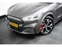 Ford Mustang Mach-E Extended First Edition AWD 98 kWh ALLE OPTIES! | Pano-dak | B&O audio | Technology pack + | 360 Camera | 100% Dealer Onderhouden! | Afneembare Trekhaak | Stuur, Stoel & Voorruit Verwarming | Standkachel | Volledig Lederen Bek