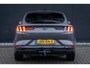 Ford Mustang Mach-E Extended First Edition AWD 98 kWh ALLE OPTIES! | Pano-dak | B&O audio | Technology pack + | 360 Camera | 100% Dealer Onderhouden! | Afneembare Trekhaak | Stuur, Stoel & Voorruit Verwarming | Standkachel | Volledig Lederen Bek