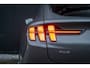 Ford Mustang Mach-E Extended First Edition AWD 98 kWh ALLE OPTIES! | Pano-dak | B&O audio | Technology pack + | 360 Camera | 100% Dealer Onderhouden! | Afneembare Trekhaak | Stuur, Stoel & Voorruit Verwarming | Standkachel | Volledig Lederen Bek