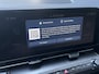 Hyundai Kona Electric Premium 65.4 kWh | Adaptieve cruisecontrol | Contrasterende dakkleur | Warmtepomp & V2L | Lederen bekleding & memory | Allseason banden |