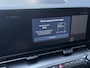 Hyundai Kona Electric Premium 65.4 kWh | Adaptieve cruisecontrol | Contrasterende dakkleur | Warmtepomp & V2L | Lederen bekleding & memory | Allseason banden |