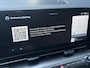 Hyundai Kona Electric Premium 65.4 kWh | Adaptieve cruisecontrol | Contrasterende dakkleur | Warmtepomp & V2L | Lederen bekleding & memory | Allseason banden |