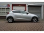 Mazda 2 1.5 Skyactiv-G Comfort Sport Aut6 | Navi | Apple Carplay | Sportvelgen | Cruise + Lane | MAZDA dealer onderhouden |