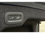 Volvo S90 T8 AWD Inscription Standkachel | Harman/Kardon Audiosysteem | 19" Lichtmetalen Velgen | Stoelverwarming Voor en Achter | Stuurwielverwarming | Trekhaak Semi-Elektrisch | Adaptieve Full-LED Koplampen | Lederbekleed Dashboard | Parkeersensoren Voor en Achter | Parkeercamera Achter | Keyless Entry |