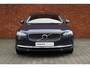 Volvo S90 T8 AWD Inscription Standkachel | Harman/Kardon Audiosysteem | 19" Lichtmetalen Velgen | Stoelverwarming Voor en Achter | Stuurwielverwarming | Trekhaak Semi-Elektrisch | Adaptieve Full-LED Koplampen | Lederbekleed Dashboard | Parkeersensoren Voor en Achter | Parkeercamera Achter | Keyless Entry |