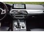 BMW 5-Serie Touring 520i M-SPORT ORG.NED / NAP / PANORAMADAK / 360CAMERA / HARMAN-KARDON / NAPPA / HEAD-UP