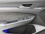 Volkswagen Golf 1.5 eTSI R-Line Edition