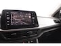 Volkswagen T-Roc Life Edition 1.0 85 kW / 116 pk TSI SUV 6 versn. H and