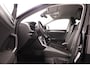 Volkswagen T-Roc Life Edition 1.0 85 kW / 116 pk TSI SUV 6 versn. H and