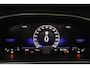 Volkswagen T-Roc Life Edition 1.0 85 kW / 116 pk TSI SUV 6 versn. H and