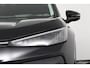 Volkswagen T-Roc Life First Edition 1.5 eTSI 85 kW / 116 PK SUV 7 v .