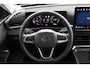 Volkswagen T-Roc Life First Edition 1.5 eTSI 85 kW / 116 PK SUV 7 v .