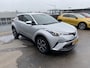 Toyota C-HR 1.2 Dynamic Nederlandse auto, Trekhaak 7-polig, stoelverwarming, navigatie, achteruitrij camera, adaptieve cruise control, keyless