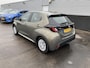 Toyota Yaris 1.5 Hybrid Active Nieuw geleverd en onderhouden Incl: AppleCarPlay/AndroidAuto, Adaptive Cruise control, Climate Control, Metallic lak