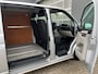 Volkswagen Transporter 2.0 TDI L1H1 Btw/Bpm vrij!! Marge Airco Cruise controle Trekhaak 2200kg Trekgewicht Parkeersensoren achter Telefoonvoorbereiding 2-Persoons Navigatiesysteem Euro 6 Beste