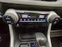 Toyota RAV4 2.5 Hybrid First Edition / Nederlandse Auto / Navigatie / Apple CarPlay/Android Auto / Dealer Onderhouden / 360 Graden Camera / Fabrieksgarantie t/m 03-2029 /
