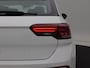 Volkswagen T-Roc 1.0 TSi 110 Pk Life Business | Carplay | Parkeersensoren | Stoel Verwarming | Leder Stuur | Climate Control | Digitaal Dashboard | LED | 16 Inch | 73.415 Km